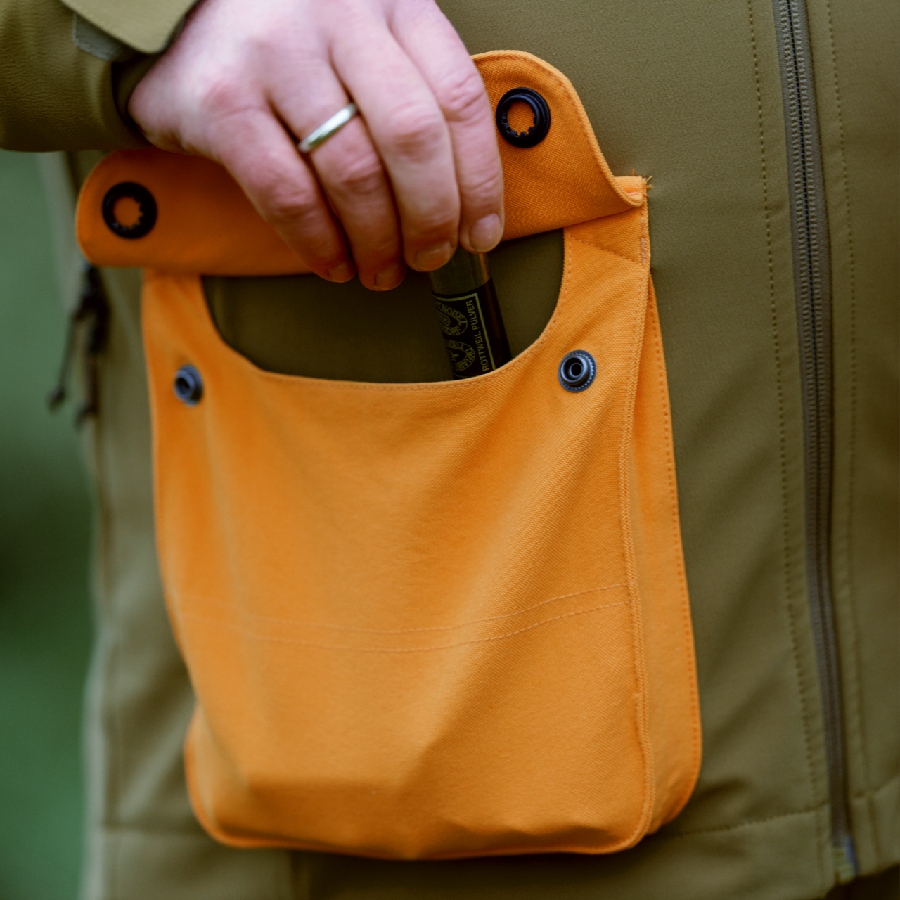Blaser Herren Tackle Softshell Jacke dunkel olive / blaze orange