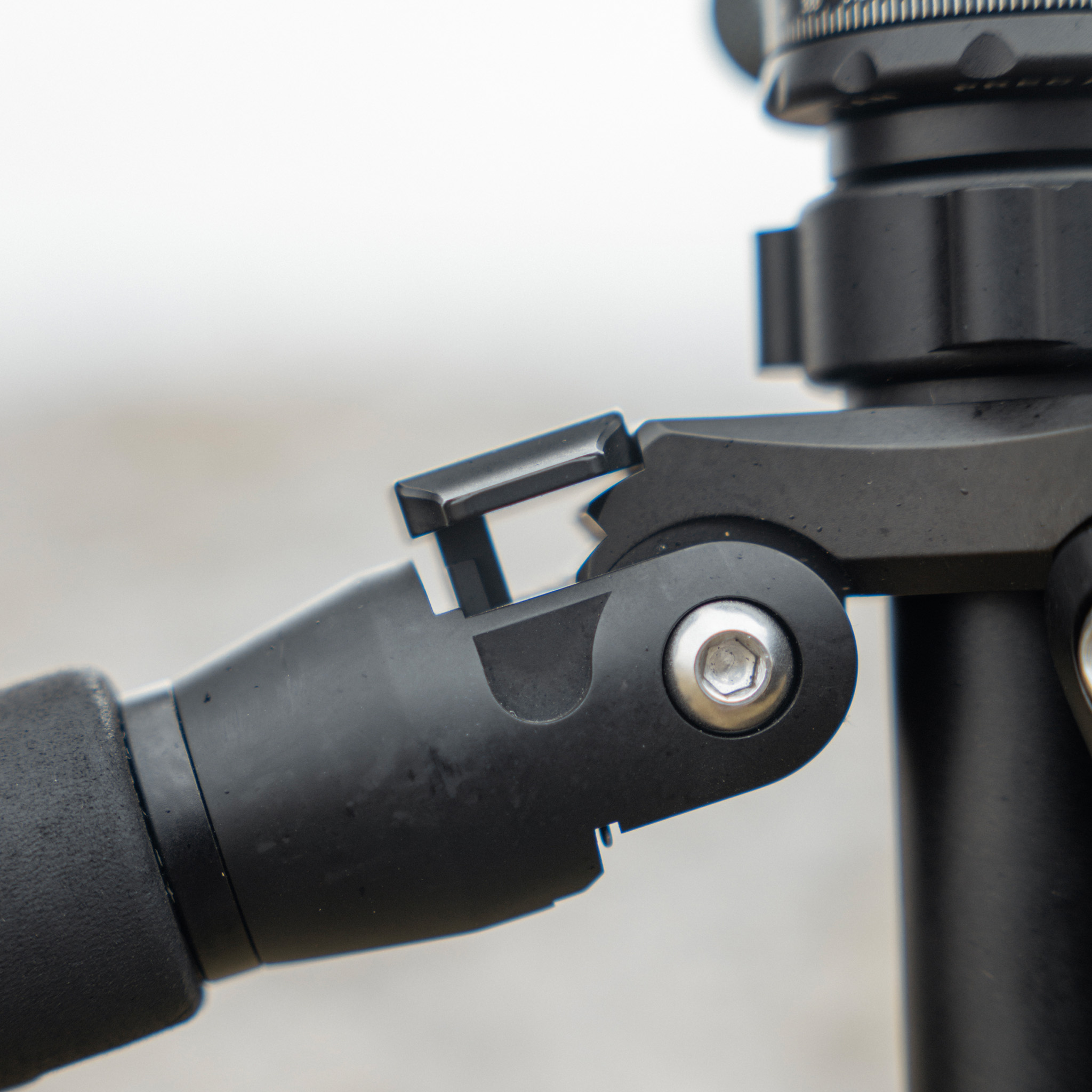 SPARTAN Ascent Tripod Mountain