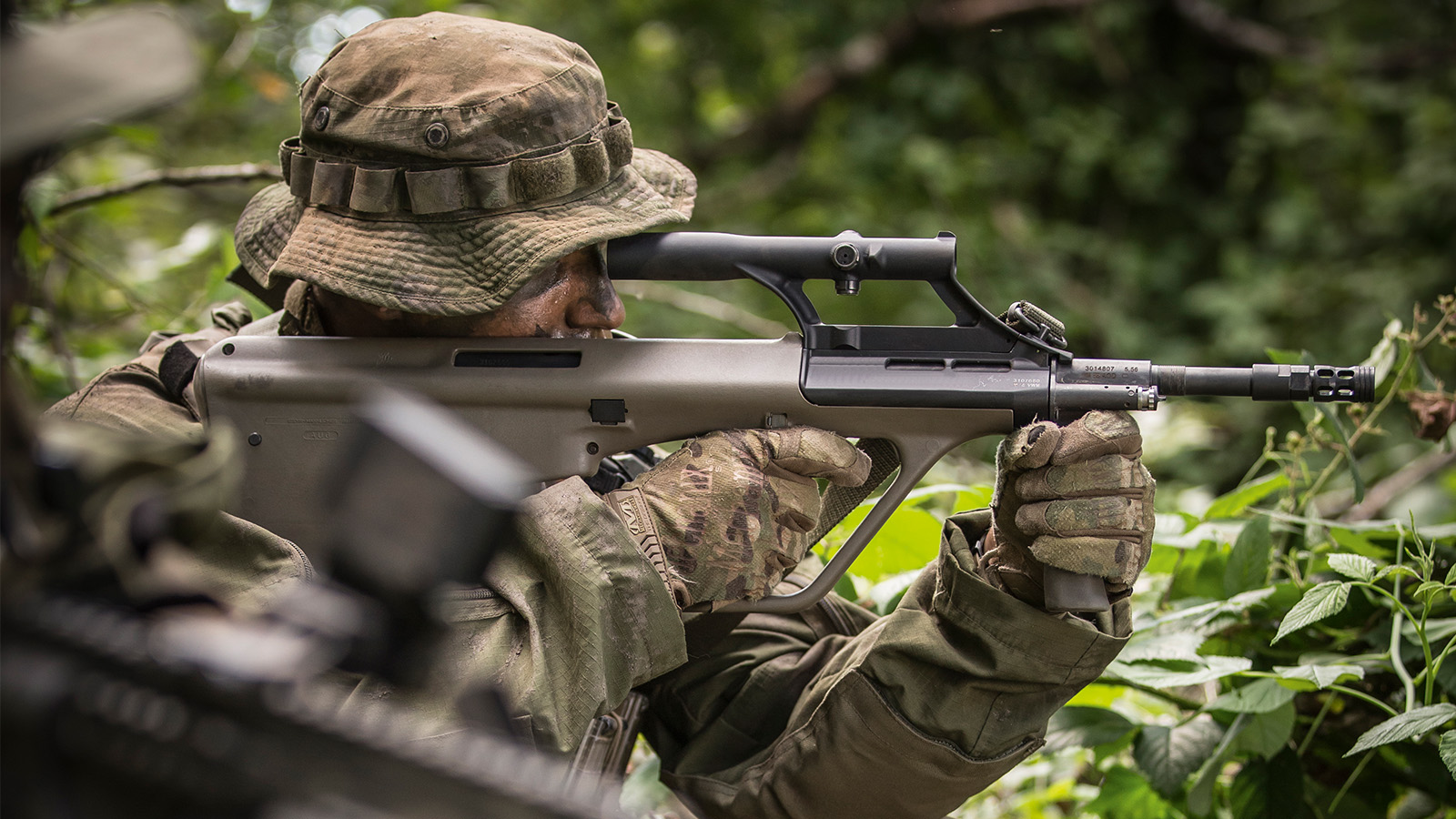 STEYR AUG A3 SA ARMY